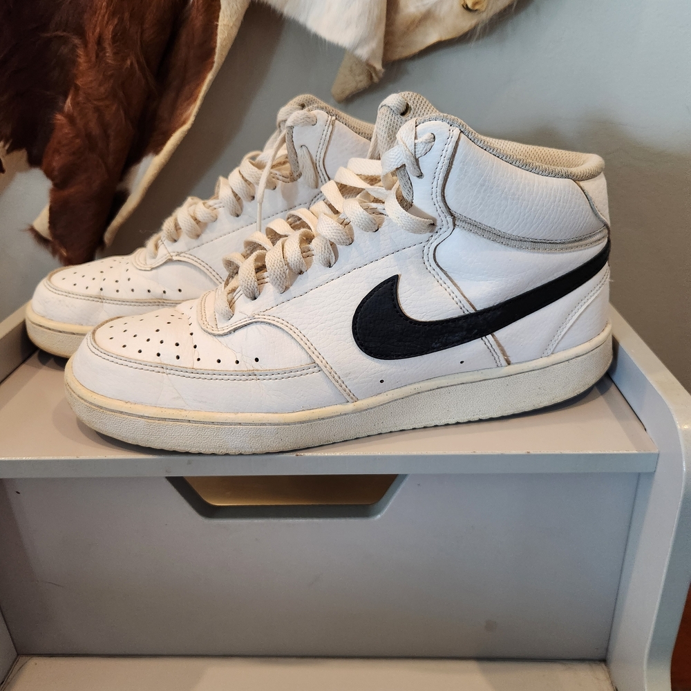 Nike Men's Mid-top White Sneakers